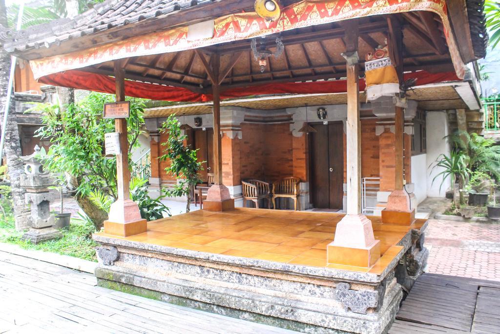 Hotel Puri Tanah Lot Kuta Lombok Exteriör bild
