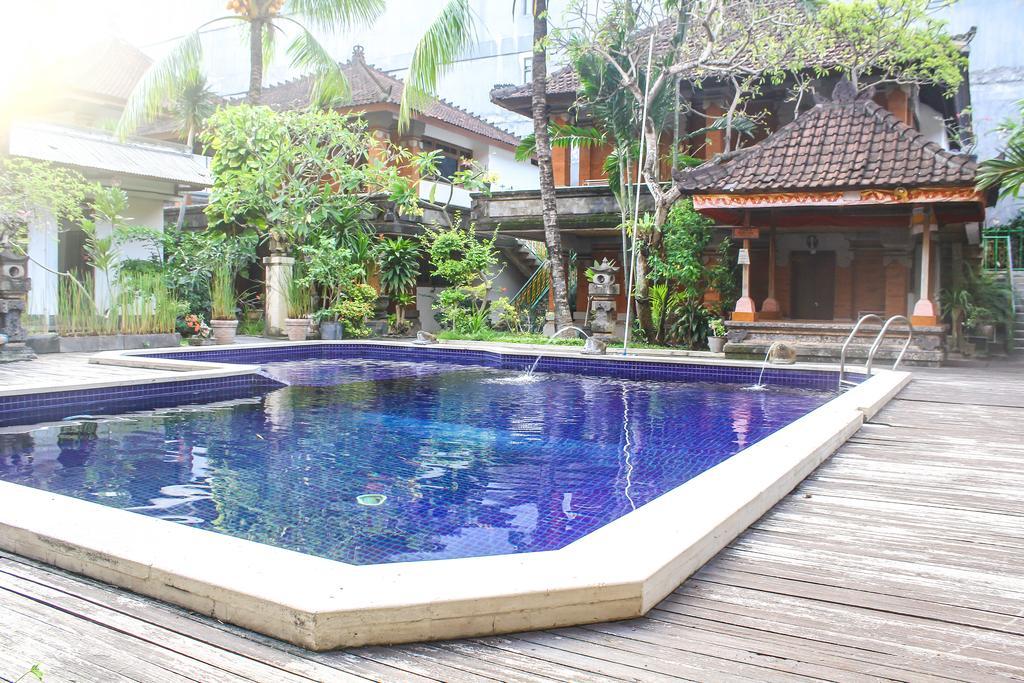 Hotel Puri Tanah Lot Kuta Lombok Exteriör bild